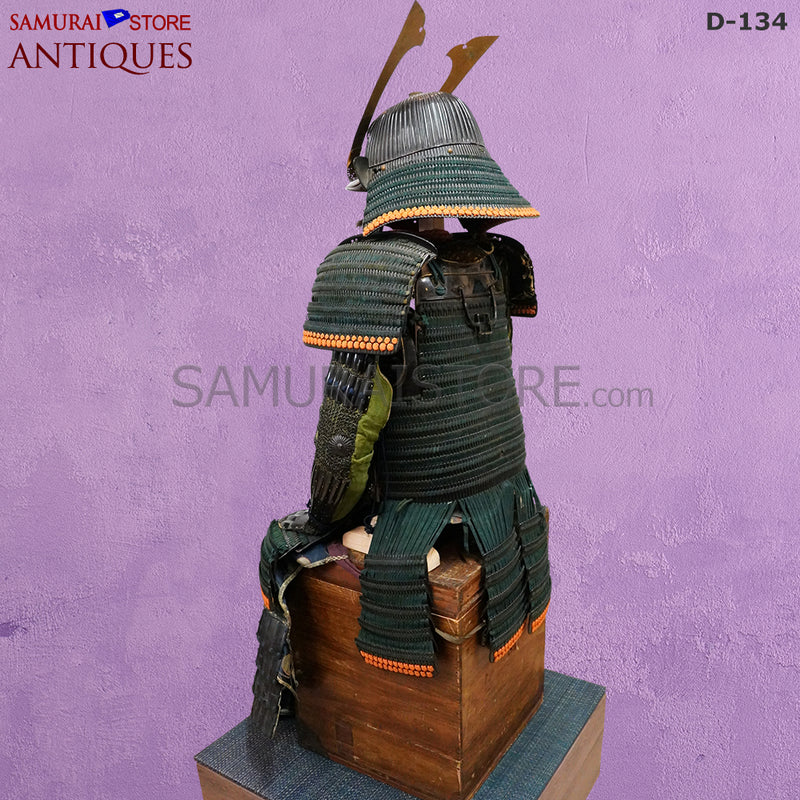 D134 Antique suit of armor Edo Period w/ Certificate